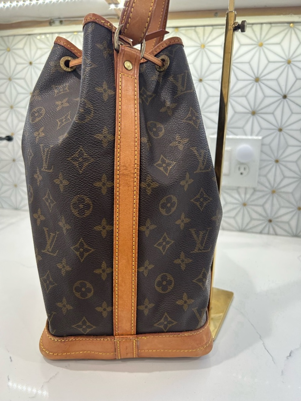Louis Vuitton Brown Monogram Canvas GM Noe shoulder bag - Picture 4 of 16